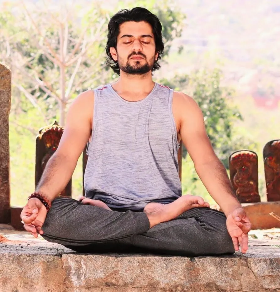 Akshay Yoga